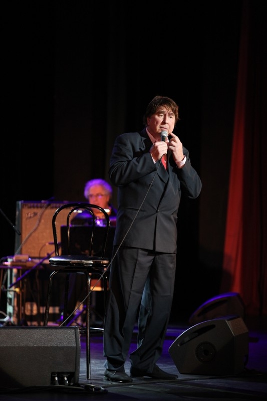 Bernard Sauvat Au Casino Du Liban